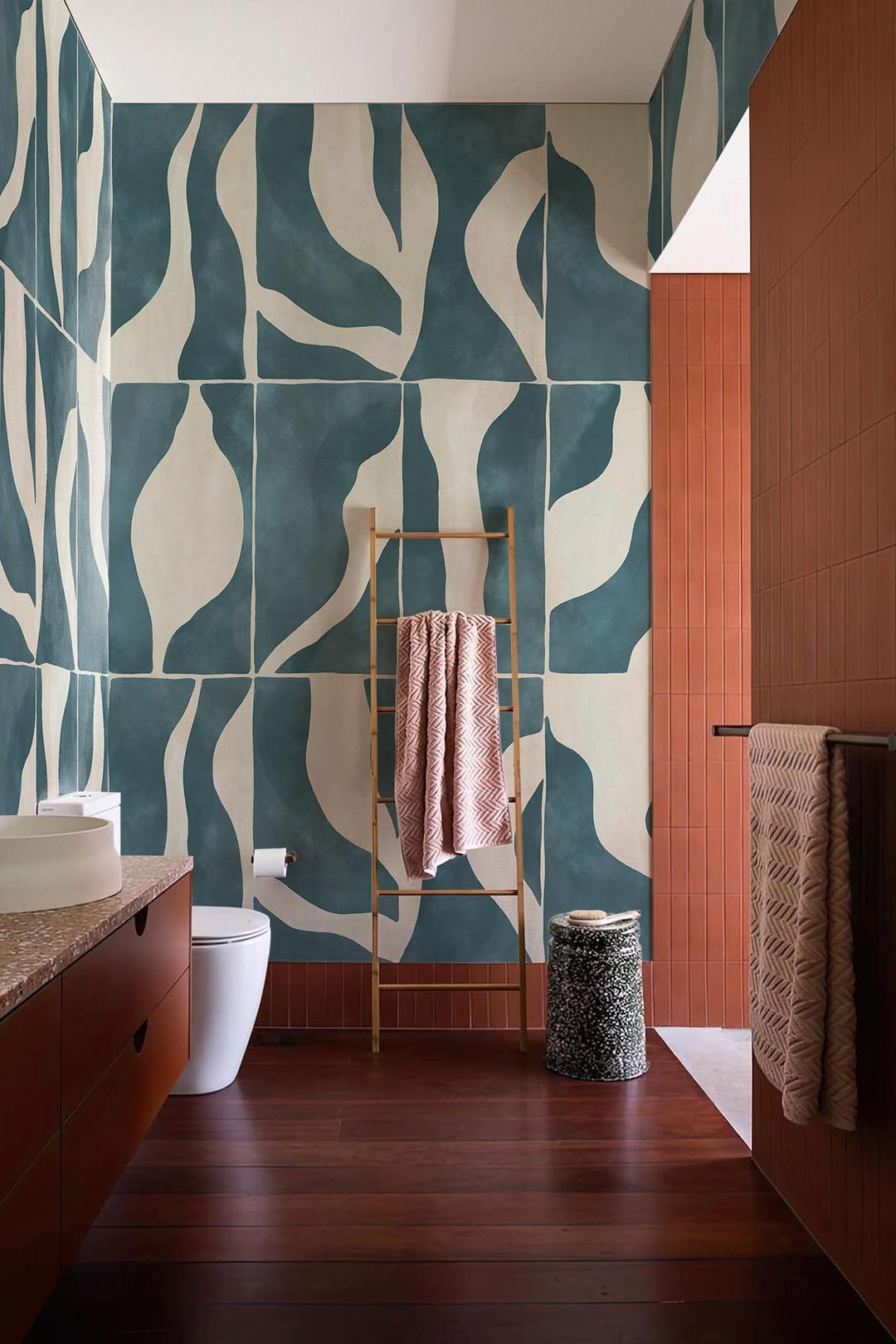 Natural Shapes Teal – Vibrant teal wall mural with flowing curves