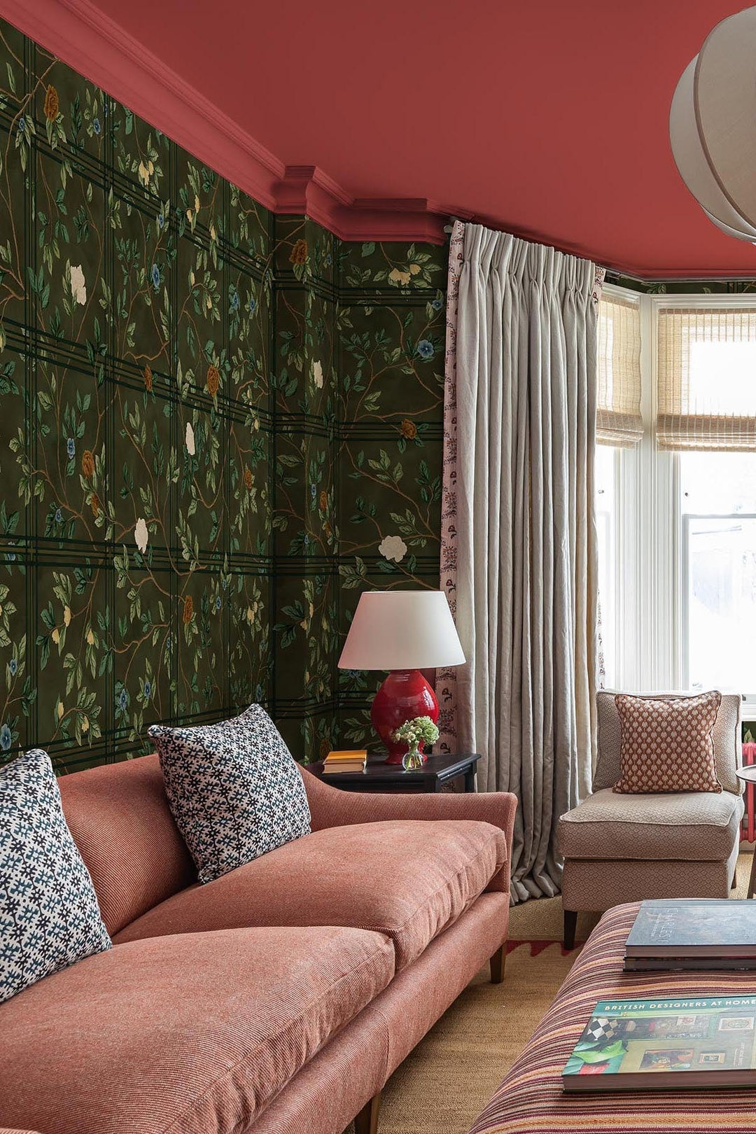Chinoiserie Check Wall Mural in Dark Green – Botanical Mood