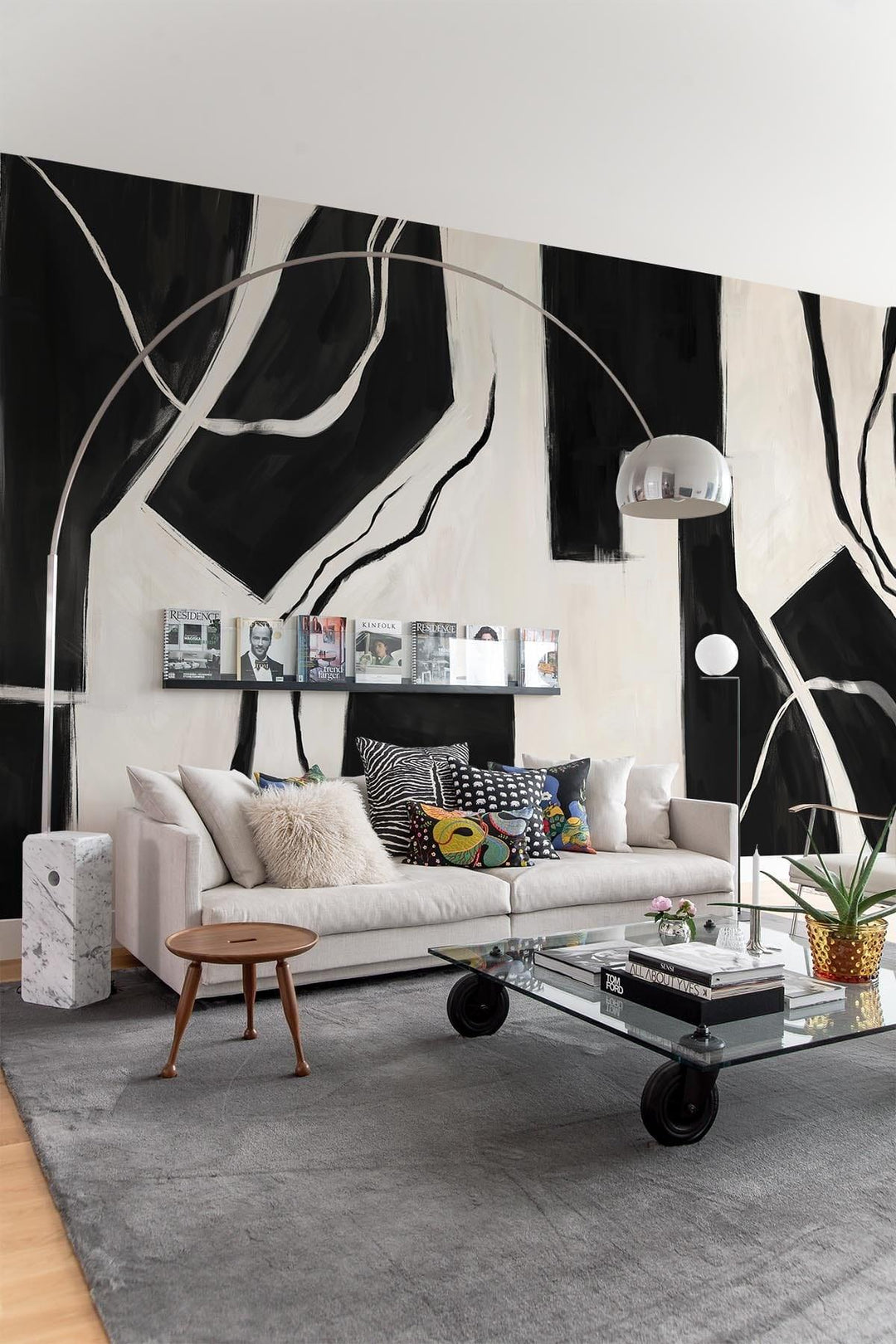 Chic Black and White Wallpaper Ideas for Your Living Room